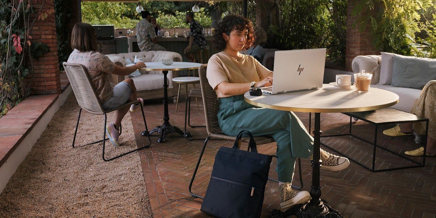 10 características que tornam um laptop moderno mais inteligente para trabalhar de qualquer lugar